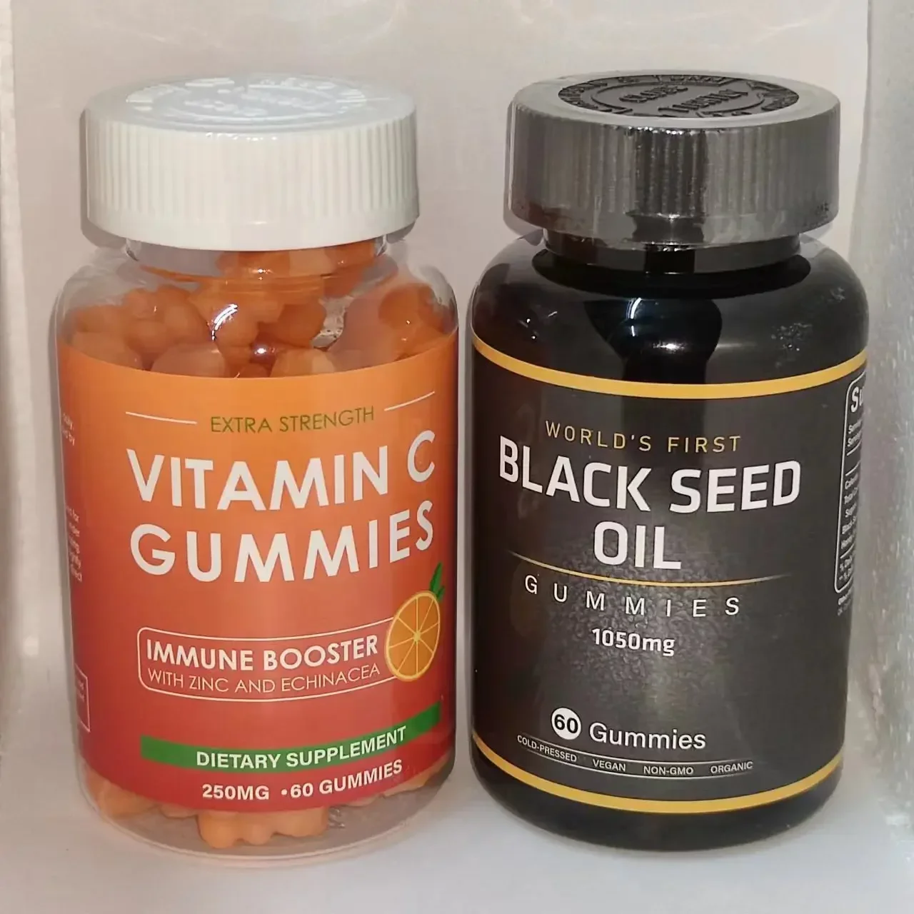 

1 бутылка жевательных резинок с витамином C + 1 бутылка черных семян, масло жевательных резинок, витамины из цинка, делает волосы богатыми витаминами, здоровыми