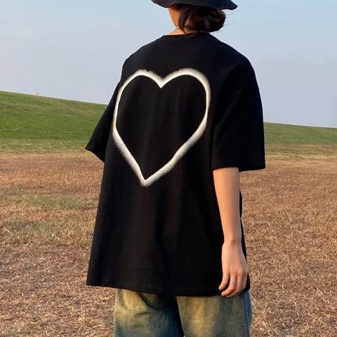 Heavy cotton national trend graffiti love printed short-sleeved T-shirt for men and women new street loose summer tops y2k tops
Heavy cotton national trend graffiti love printed short-sleeved T-shirt for men and women new street loose summer tops y2k tops