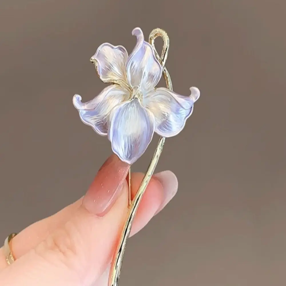 French Enamel Shiny Flower Brooch for Women Fashion Creative Temperament Pin Fresh Flower Corsage Accessories
French Enamel Shiny Flower Brooch for Women Fashion Creative Temperament Pin Fresh Flower Corsage Accessories