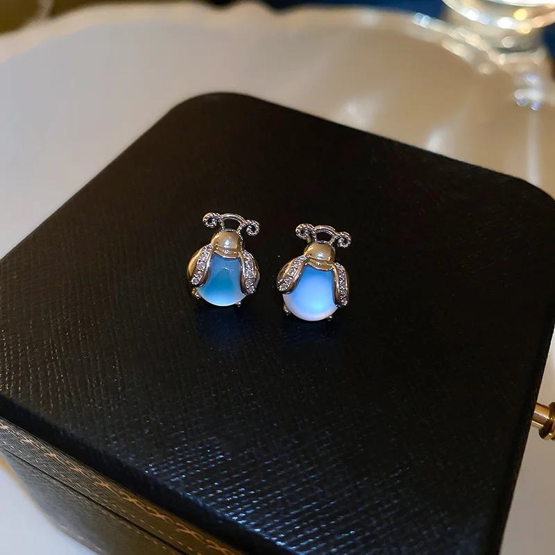 Европейские и американские драгоценные камни светлячки милое креативное Модное Элегантное японское и корейское новое ожерелье для вечеринки
Европейские и американские драгоценные камни светлячки милое креативное Модное Элегантное японское и корейское новое ожерелье для вечеринки