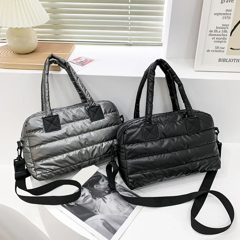 Zipper Solid Bags Color Quilted Messenger Shoulder Fashion Bag Large Cotton Women Top-handle Bag Designer Padded Capacity Nylon
Zipper Solid Bags Color Quilted Messenger Shoulder Fashion Bag Large Cotton Women Top-handle Bag Designer Padded Capacity Nylon
