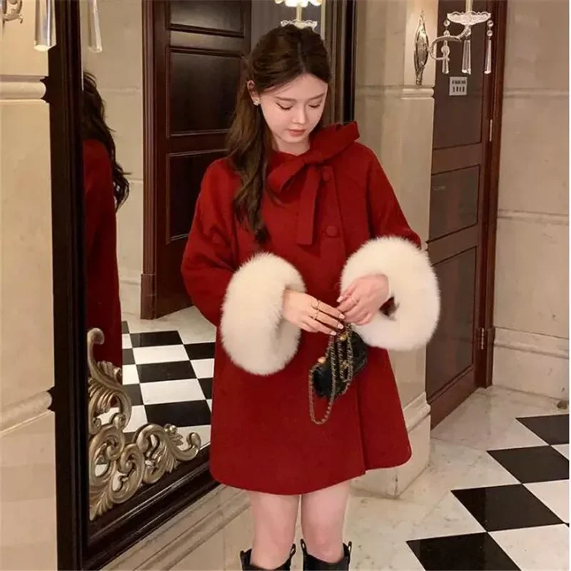 

Bow Collar Loose Long Wool Cloak Fall Winter Holiday Red Black Fashion Fur Cuff Tweed Coat Elegant Celebrity Vintage Overcoat