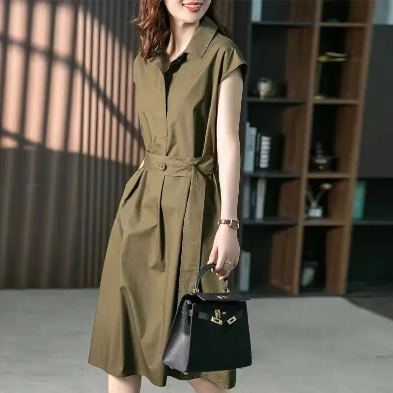 Solid Color Short-sleeved Shirt Dress Spring and Summer 2023 New Style Waistband Oose Knee-length Skirt Stitching Button Fashion
Solid Color Short-sleeved Shirt Dress Spring and Summer 2023 New Style Waistband Oose Knee-length Skirt Stitching Button Fashion