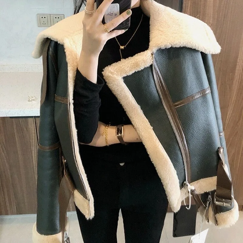 2023 Autumn Winter Seasons Women's New Green Spliced Large Lapel Motorcycle Clothing Thickened Short Fur One Piece Coat
2023 Autumn Winter Seasons Women's New Green Spliced Large Lapel Motorcycle Clothing Thickened Short Fur One Piece Coat
