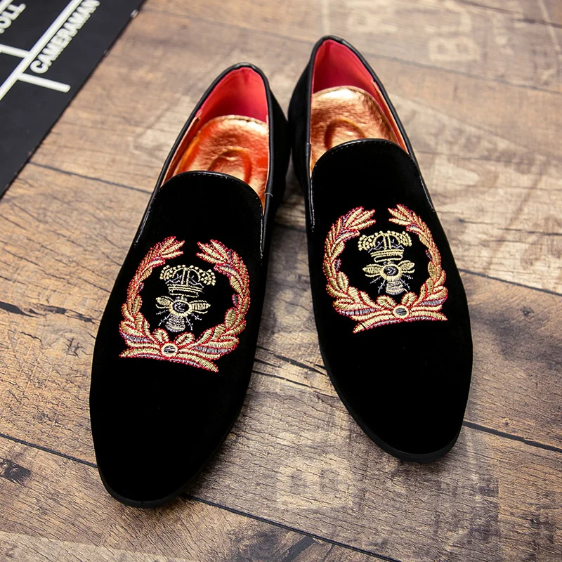 Man Party Driving Flats EU size 38-45 Men's Fashion Suede Leather Embroidery Loafers Mens Casual Printed Moccasins Oxfords Shoes
Man Party Driving Flats EU size 38-45 Men's Fashion Suede Leather Embroidery Loafers Mens Casual Printed Moccasins Oxfords Shoes