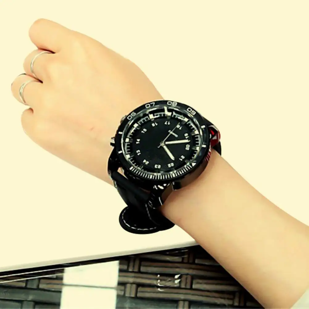 Couple Watch Quartz Wrist Watch Attractive Large Dial Quartz Sport Watch for Men Women
Couple Watch Quartz Wrist Watch Attractive Large Dial Quartz Sport Watch for Men Women