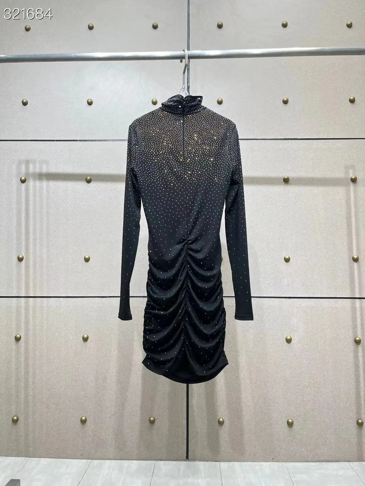 Runway Diamonds Black Mini Draped Dress Women 2023 Autumn Elegant Designer Long Sleeve Vintage Sexy Slim Dress Holiday Vestidos
Runway Diamonds Black Mini Draped Dress Women 2023 Autumn Elegant Designer Long Sleeve Vintage Sexy Slim Dress Holiday Vestidos