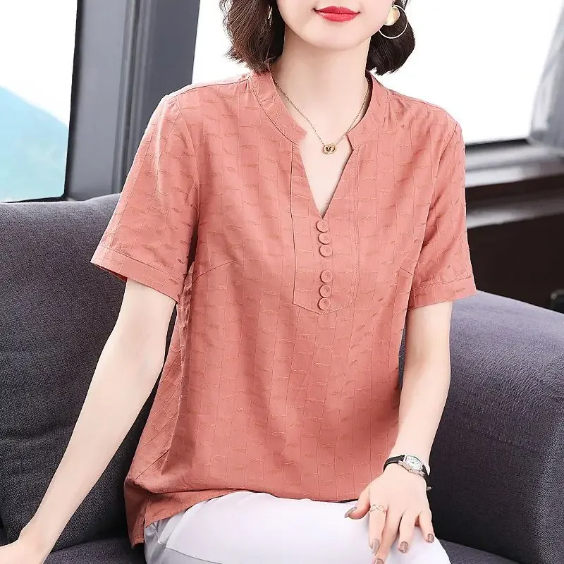 New Women's Summer Short Sleeve Tee T-Shirt Cotton V-Neck Pullover Button Patchwork Solid Loose Fashion Tops CY325
New Women's Summer Short Sleeve Tee T-Shirt Cotton V-Neck Pullover Button Patchwork Solid Loose Fashion Tops CY325