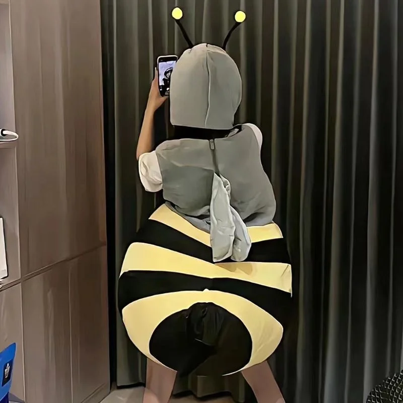 Quirky Shark Bee Doll Mannequin Set Wearable Plush Clothes Creative Adult Performance Bee Doll Clothing Cosplay Funny Accessorie
Quirky Shark Bee Doll Mannequin Set Wearable Plush Clothes Creative Adult Performance Bee Doll Clothing Cosplay Funny Accessorie