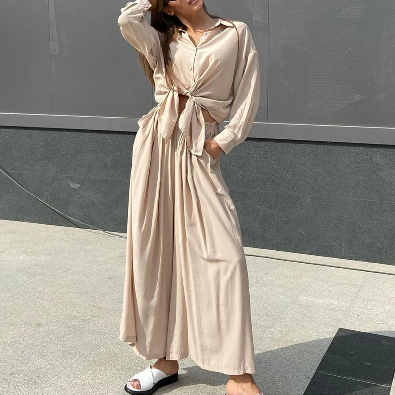 2023 Autumn Winter New Women Two Piece Sets Fashion Solid Single Breasted Shirts and Wide Leg Pants Office Ladies Casual Suits
2023 Autumn Winter New Women Two Piece Sets Fashion Solid Single Breasted Shirts and Wide Leg Pants Office Ladies Casual Suits