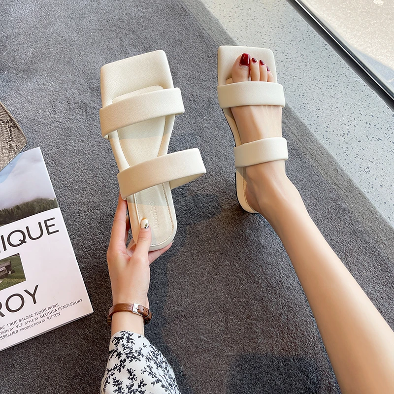 2023 Summer Leopard Print Slippers Women Square Head Fashion Hollow One Word Sandals and Slippers Open Toe Flat Women's Shoes
2023 Summer Leopard Print Slippers Women Square Head Fashion Hollow One Word Sandals and Slippers Open Toe Flat Women's Shoes