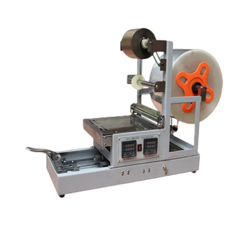 CD box three-dimensional packaging machine poker perfume box envelope folding integral hot film machine small box envelope
CD box three-dimensional packaging machine poker perfume box envelope folding integral hot film machine small box envelope