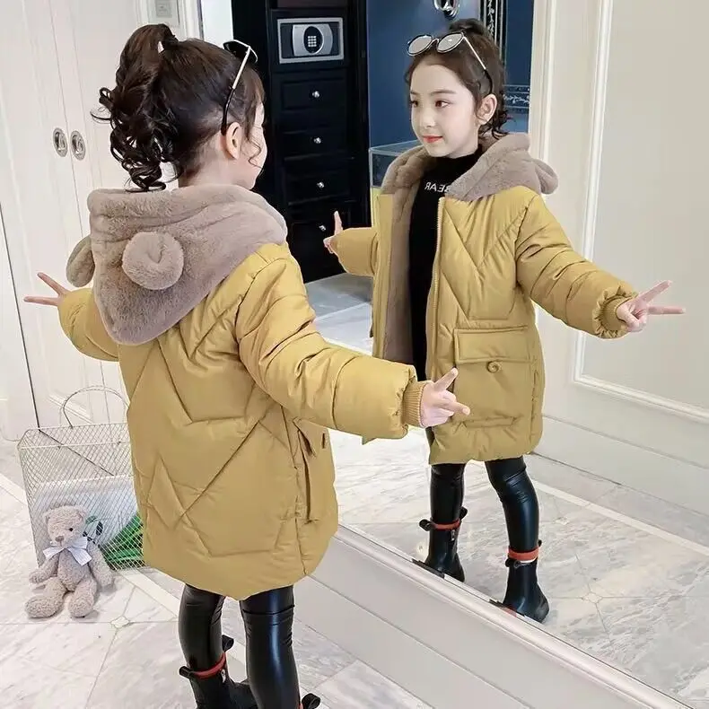 Autumn and winter 2023 new baby cotton padded jacket boys and girls solid color medium length down jacket simple children's coat
Autumn and winter 2023 new baby cotton padded jacket boys and girls solid color medium length down jacket simple children's coat