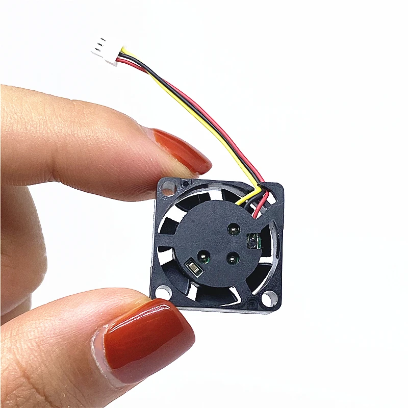 NEW 2006 5V 12V 2CM 20MM Fan 20*20*6MM Cooling Fan Ultrathin Fan Mini Iaptop Fan 3Wire
NEW 2006 5V 12V 2CM 20MM Fan 20*20*6MM Cooling Fan Ultrathin Fan Mini Iaptop Fan 3Wire