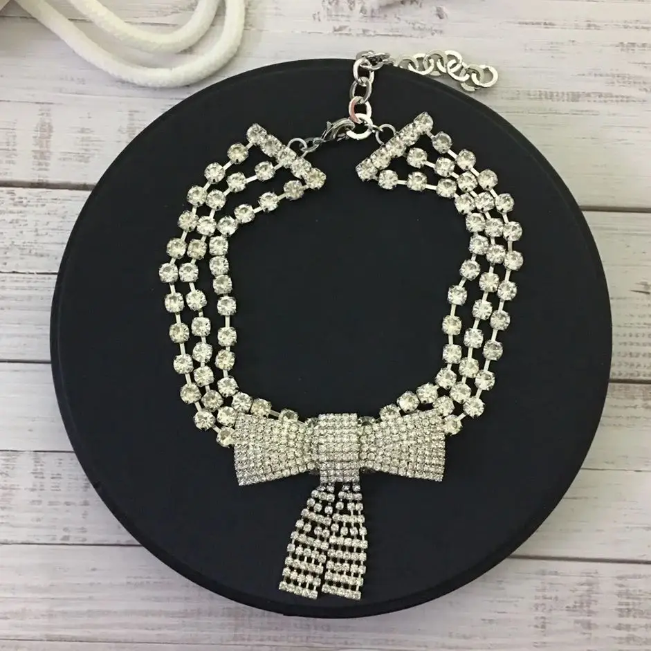 Necklace Temperament Light Luxury With Bow Collar For Women Luxury Collares Para Mujer Collar Jewelry Collier Femme Pendant
Necklace Temperament Light Luxury With Bow Collar For Women Luxury Collares Para Mujer Collar Jewelry Collier Femme Pendant