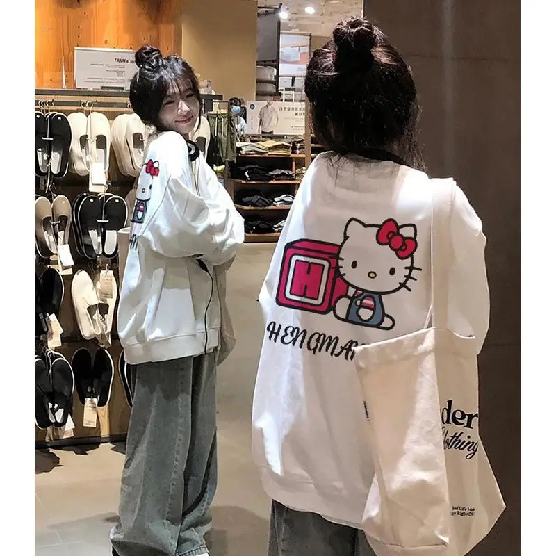 Sanrio, Hello Kitty Американский Ретро худи с круглым вырезом женский чистый хлопок новые модные Универсальные милые модные свободные
Sanrio, Hello Kitty Американский Ретро худи с круглым вырезом женский чистый хлопок новые модные Универсальные милые модные свободные