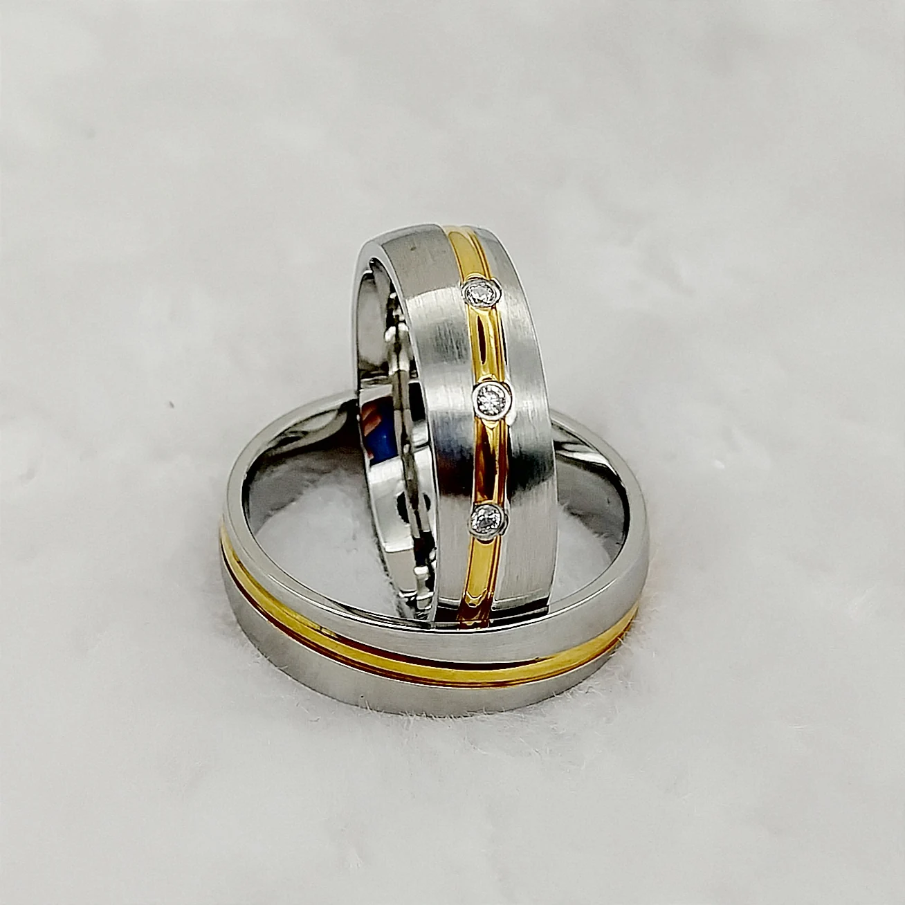 Bridal Wedding Rings sets for Couples Bicolor 14k Gold Plated stainless steel jewelry Marriage Lovers Finger Ring
Bridal Wedding Rings sets for Couples Bicolor 14k Gold Plated stainless steel jewelry Marriage Lovers Finger Ring