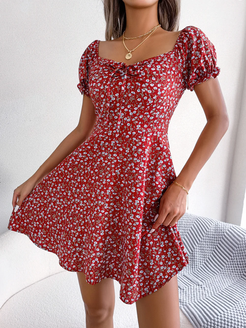 2023 Summer Square Collar Short Sleeve Floral Dress Women's Elegant Street Style High Waist Slim Slim Mini Skirt Fashion Dress
2023 Summer Square Collar Short Sleeve Floral Dress Women's Elegant Street Style High Waist Slim Slim Mini Skirt Fashion Dress
