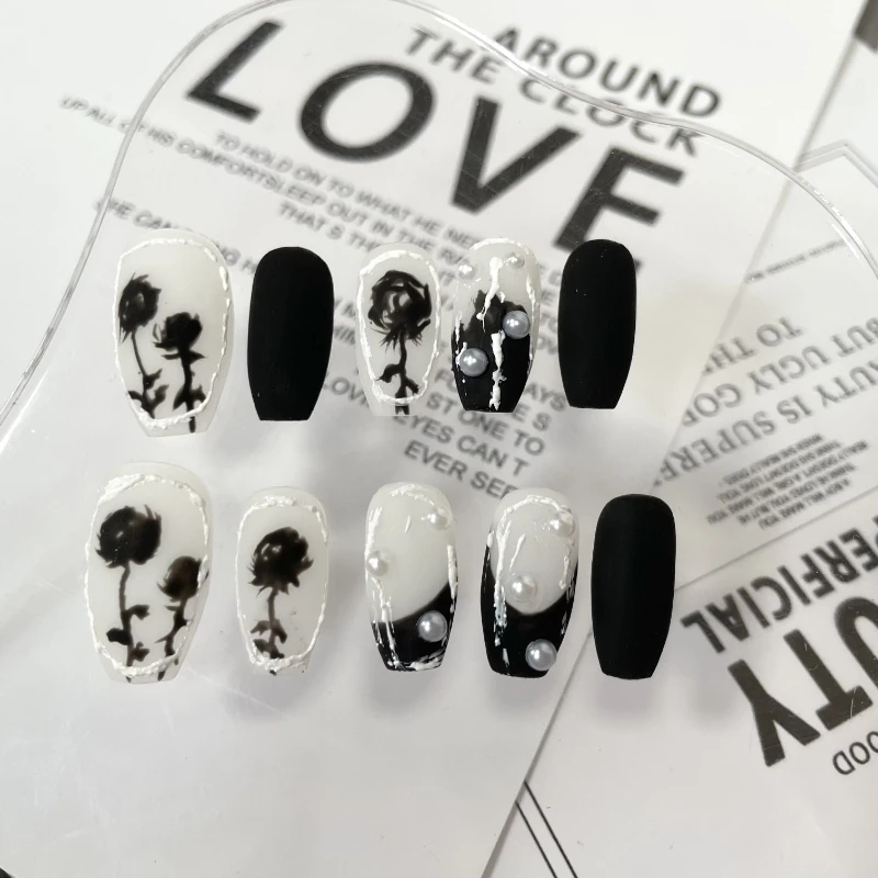 European and American Ins Black Rose Baroque Plaster Hand Painted Finished Nail Beauty Handmade Custom Wear Nail Stickers
European and American Ins Black Rose Baroque Plaster Hand Painted Finished Nail Beauty Handmade Custom Wear Nail Stickers