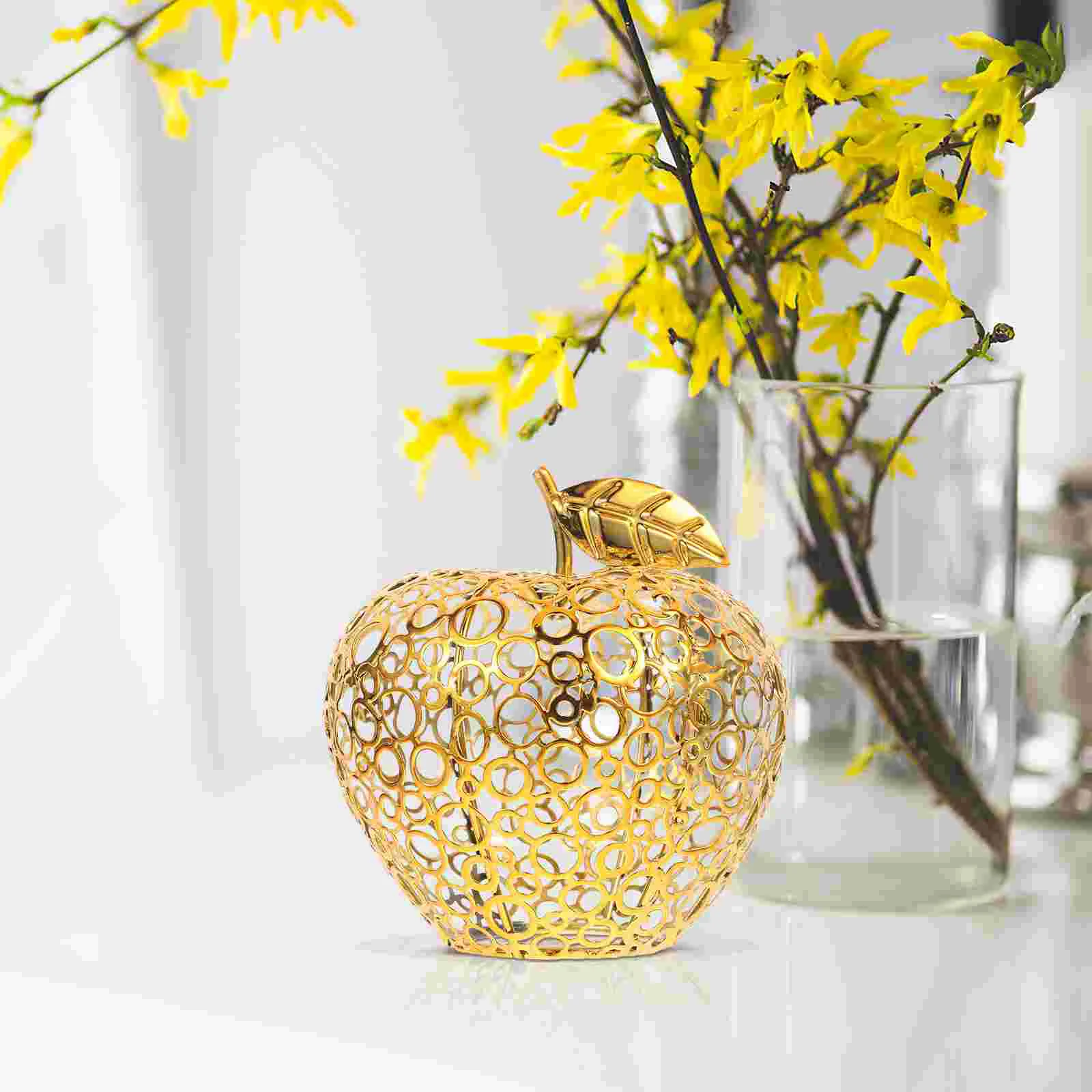 Metal Candle Holder Hollow Iron Craft Candlestick Desktop Adornment Valentine' Day Wedding Christmas Decoration
Metal Candle Holder Hollow Iron Craft Candlestick Desktop Adornment Valentine' Day Wedding Christmas Decoration