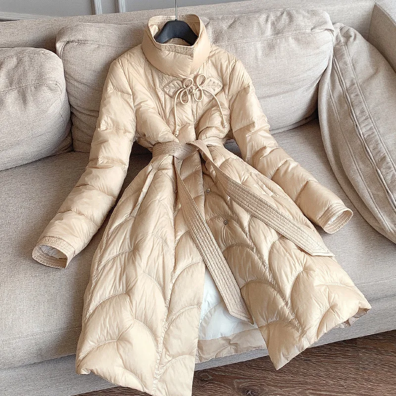 2023 Warm down Jacket Winter New National Style Buckle Stand-up Collar Cinched Thickened Long Section down Jacket Women
2023 Warm down Jacket Winter New National Style Buckle Stand-up Collar Cinched Thickened Long Section down Jacket Women