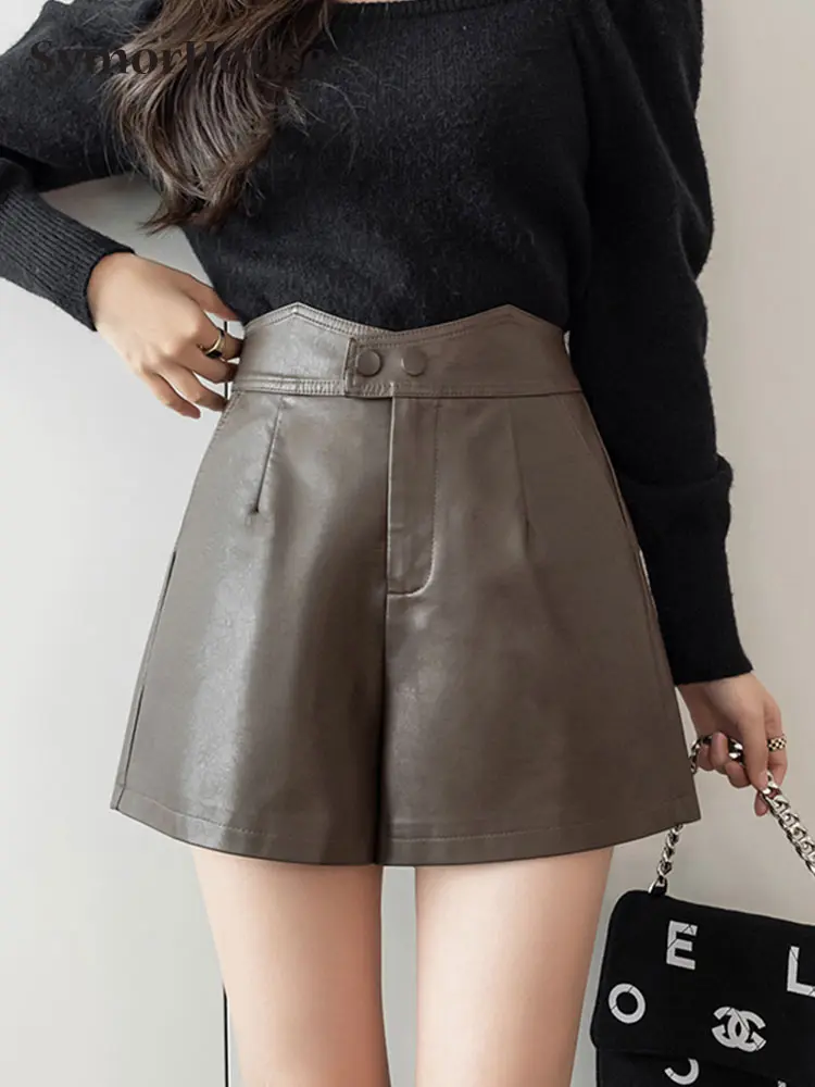 2023 Autumn Winter New PU Leather Shorts Women High Waist All-match Casual Wide Leg Short Sexy Loose Boot Pants Shorts Female
2023 Autumn Winter New PU Leather Shorts Women High Waist All-match Casual Wide Leg Short Sexy Loose Boot Pants Shorts Female
