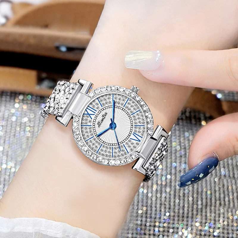 JLANDA New Luxury Full Diamonds Watch Women's Stainless Steel Fashion Silver Quartz Watch Simple Rhinestone Ladies Wristwatch
JLANDA New Luxury Full Diamonds Watch Women's Stainless Steel Fashion Silver Quartz Watch Simple Rhinestone Ladies Wristwatch