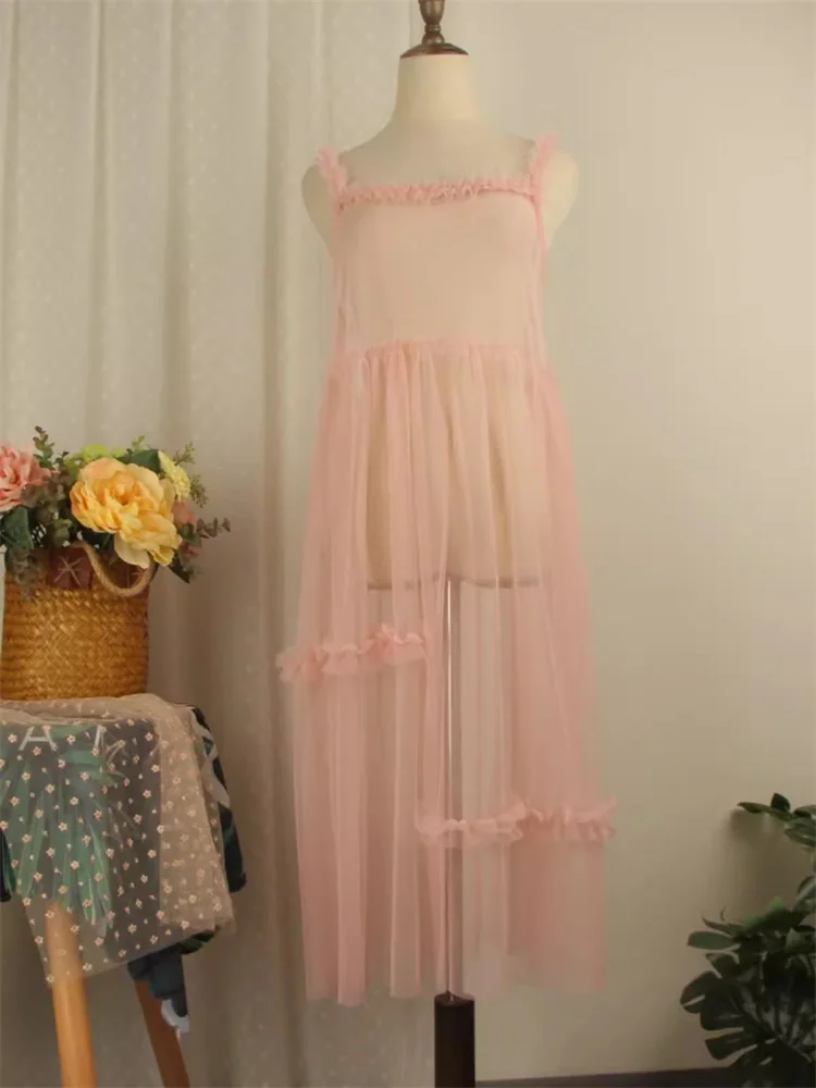 Sexy Strapless Ruffles Mesh Spaghetti Strap Dresses Summer Women Long Lace Overall Dress Ladies A Line Large Hem Tank Vestidos
Sexy Strapless Ruffles Mesh Spaghetti Strap Dresses Summer Women Long Lace Overall Dress Ladies A Line Large Hem Tank Vestidos
