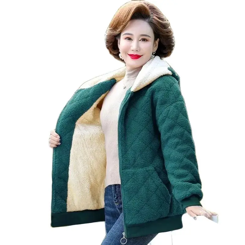 Autumn And Winter Fashion Granular Velvet Cotton-padded Clothes For Middle-aged And elderly Women Hooded Loose Cashmere Warm Coa
Autumn And Winter Fashion Granular Velvet Cotton-padded Clothes For Middle-aged And elderly Women Hooded Loose Cashmere Warm Coa