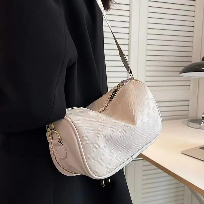 Popular Crossbody Bag Summer Small Fresh Women Bag 2024 New Style Niche High-Grade Texture
Popular Crossbody Bag Summer Small Fresh Women Bag 2024 New Style Niche High-Grade Texture