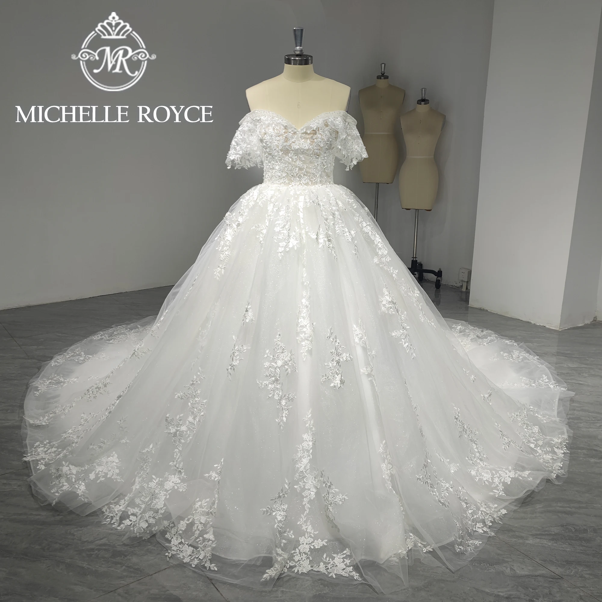 Michelle Royce Ball Gown Wedding Dress 2024 Off Shoulder Sweetheart Beading Embroidery Wedding Gown For Bride Vestidos De Novia
Michelle Royce Ball Gown Wedding Dress 2024 Off Shoulder Sweetheart Beading Embroidery Wedding Gown For Bride Vestidos De Novia