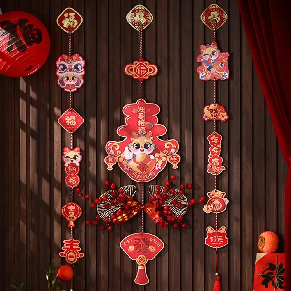 Red Fu Character Hanging Pendants Creative Snow board Jubilation Dragon Red Fruit Pendant New Year's Day Decoration
Red Fu Character Hanging Pendants Creative Snow board Jubilation Dragon Red Fruit Pendant New Year's Day Decoration