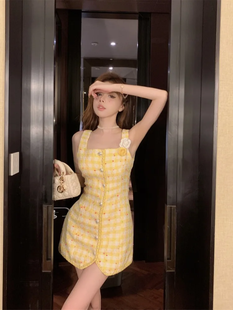 

Korean Sweet Small Fragrance Tweed Dresses For Women 2024 French Fashion 3D Flower Summer Dress Hotsweet Sexy Tank Party Dress