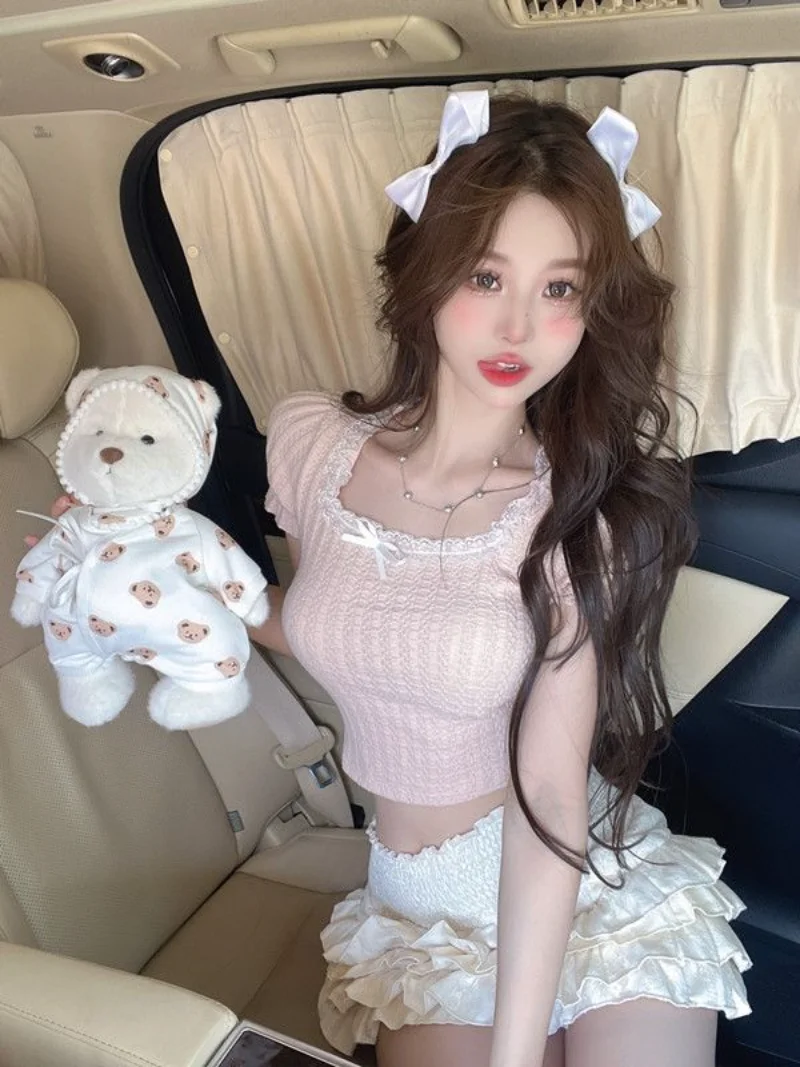 Summer Slim Pink Short Sleeve Top Lace Square Collar T-shirt + Spicy Girl Pleated A-line Skirt Two Piece Sets Womens Outifits
Summer Slim Pink Short Sleeve Top Lace Square Collar T-shirt + Spicy Girl Pleated A-line Skirt Two Piece Sets Womens Outifits