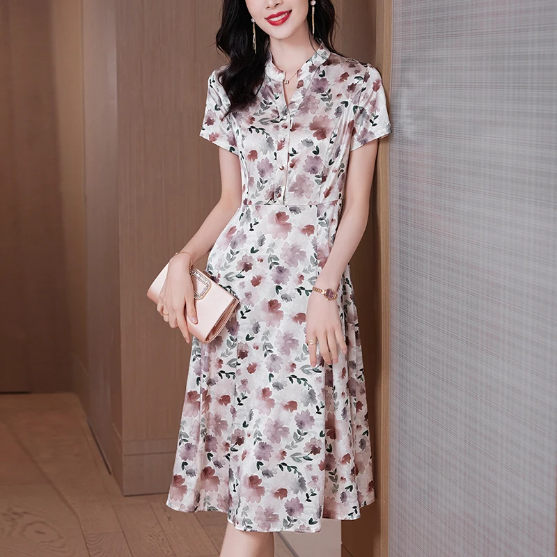 Summer Dresses For Women 2024 Elegant Fashion V-neck Short Sleeve Women's Long Dress A-line Real Silk Woman Satin Print Dress
Summer Dresses For Women 2024 Elegant Fashion V-neck Short Sleeve Women's Long Dress A-line Real Silk Woman Satin Print Dress