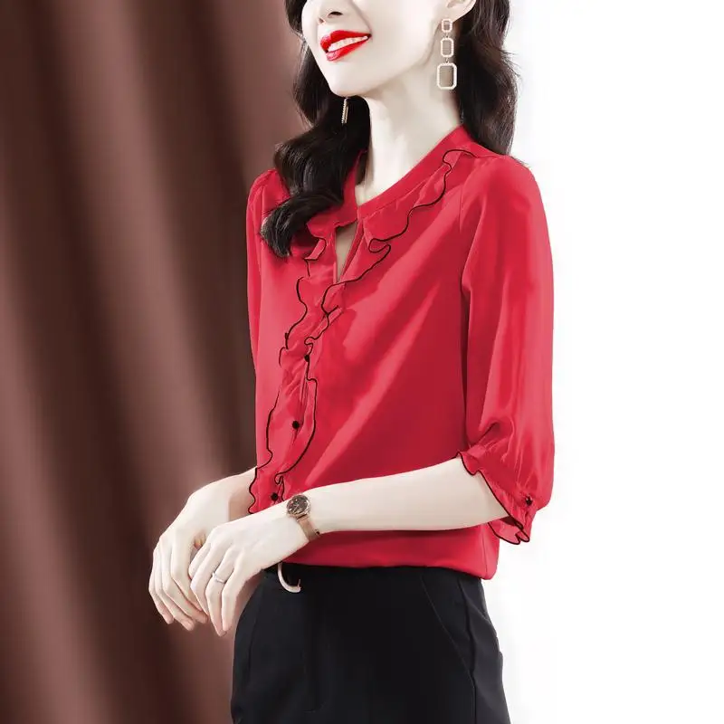 Silk shirt women's 2021 summer new V-neck fashion ruffle design silk top feminina blusas Regular Solid Casual
Silk shirt women's 2021 summer new V-neck fashion ruffle design silk top feminina blusas Regular Solid Casual