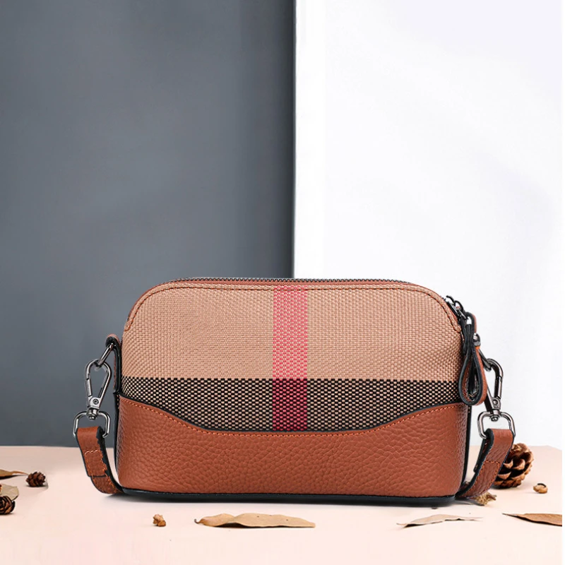 Маленькая квадратная сумка из натуральной кожи, модная и Повседневная сумка через плечо из воловьей кожи, Высококачественная клетчатая женская сумка через плечо
Маленькая квадратная сумка из натуральной кожи, модная и Повседневная сумка через плечо из воловьей кожи, Высококачественная клетчатая женская сумка через плечо