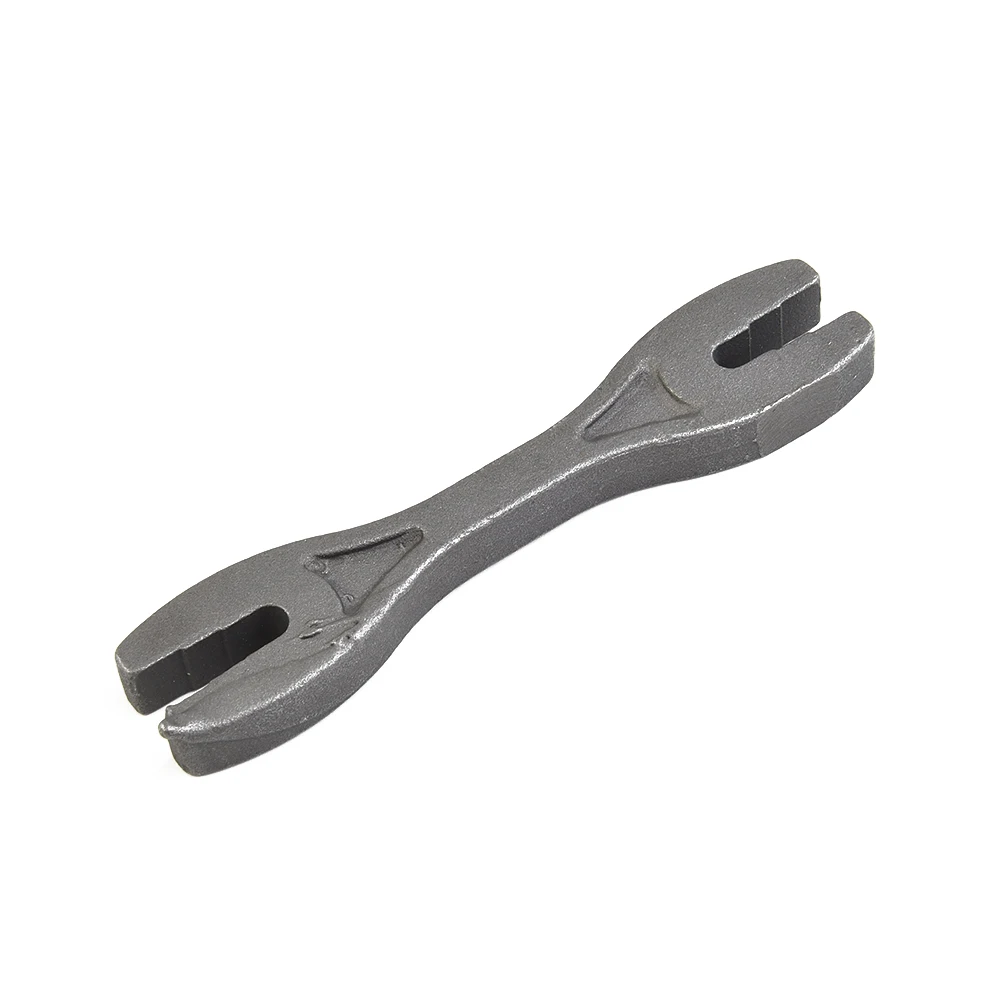 Motorcycle Spoke Wrench Key Tool Machinery Repair Double Ended Onboard Tool 6 In 1 Universal Motorcycle Accessories
Motorcycle Spoke Wrench Key Tool Machinery Repair Double Ended Onboard Tool 6 In 1 Universal Motorcycle Accessories