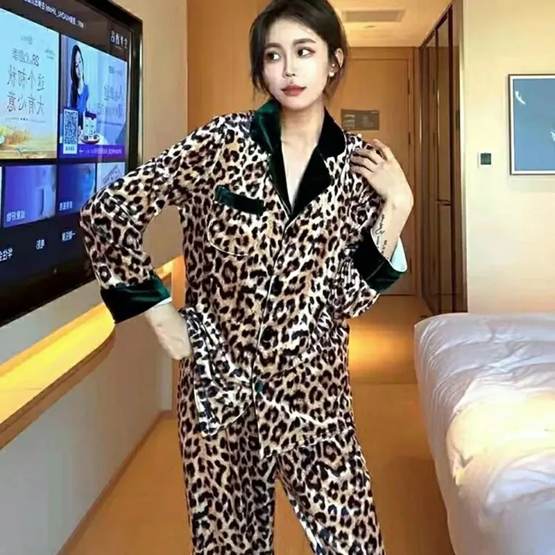 

69101-1Large size leopard print gold velvet pajamas winter new long-sleeved homewear suit fashion plus fertilizer increase