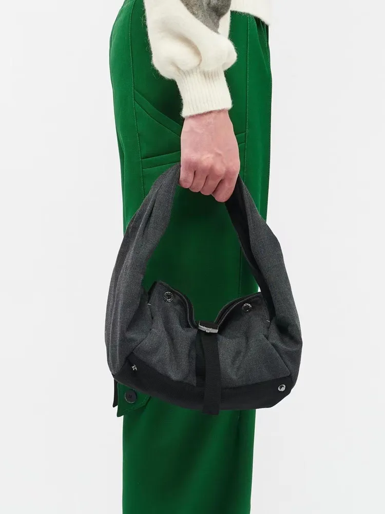 European And American Fashion Original Patchwork Design Handbag Trend Simple Everything With Cotton And Linen Canvas Women's Bag
European And American Fashion Original Patchwork Design Handbag Trend Simple Everything With Cotton And Linen Canvas Women's Bag