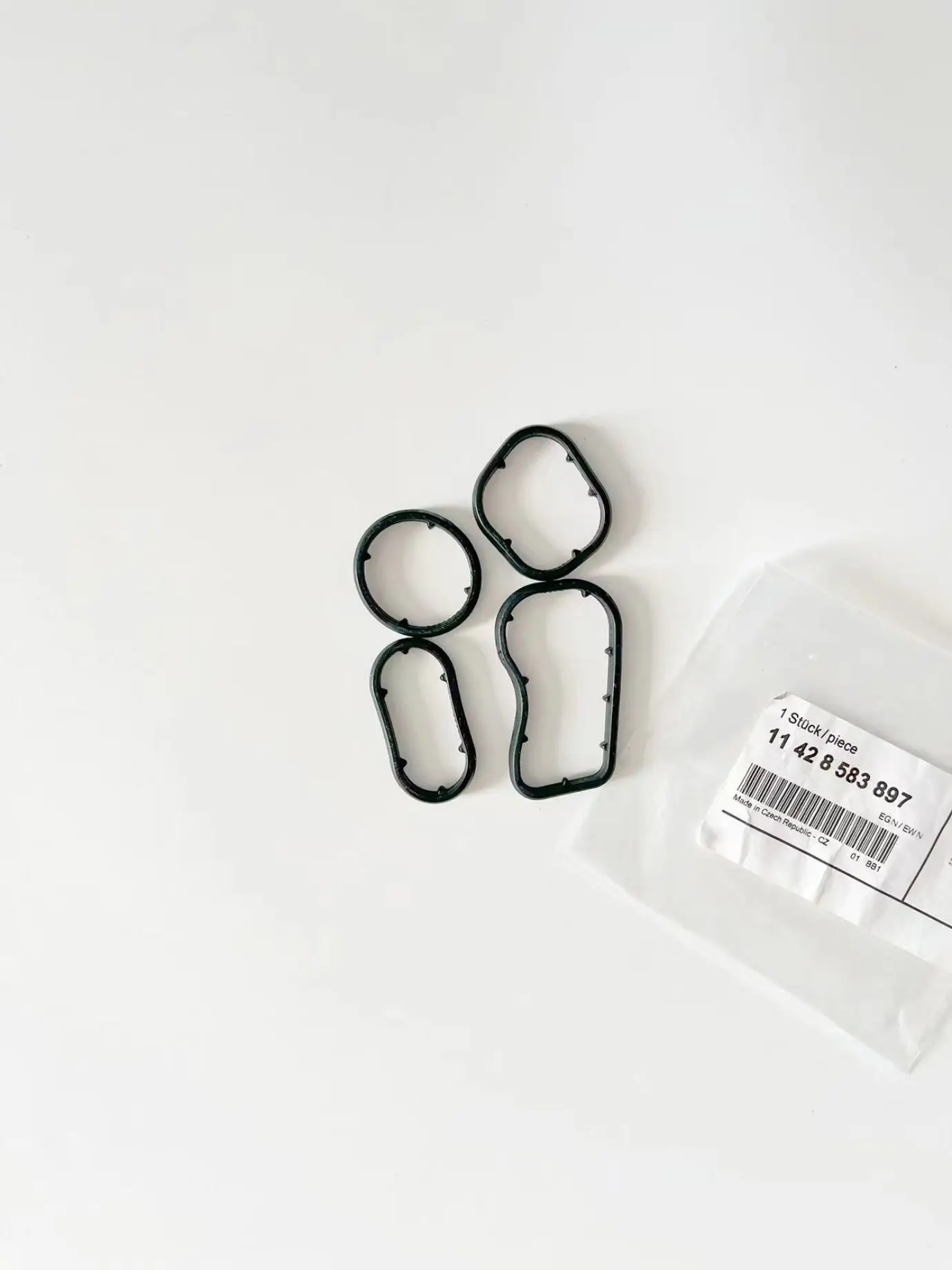 11428583897 8583897 новый оригинальный комплект прокладок для масляного радиатора BMW Z4 G29
11428583897 8583897 новый оригинальный комплект прокладок для масляного радиатора BMW Z4 G29