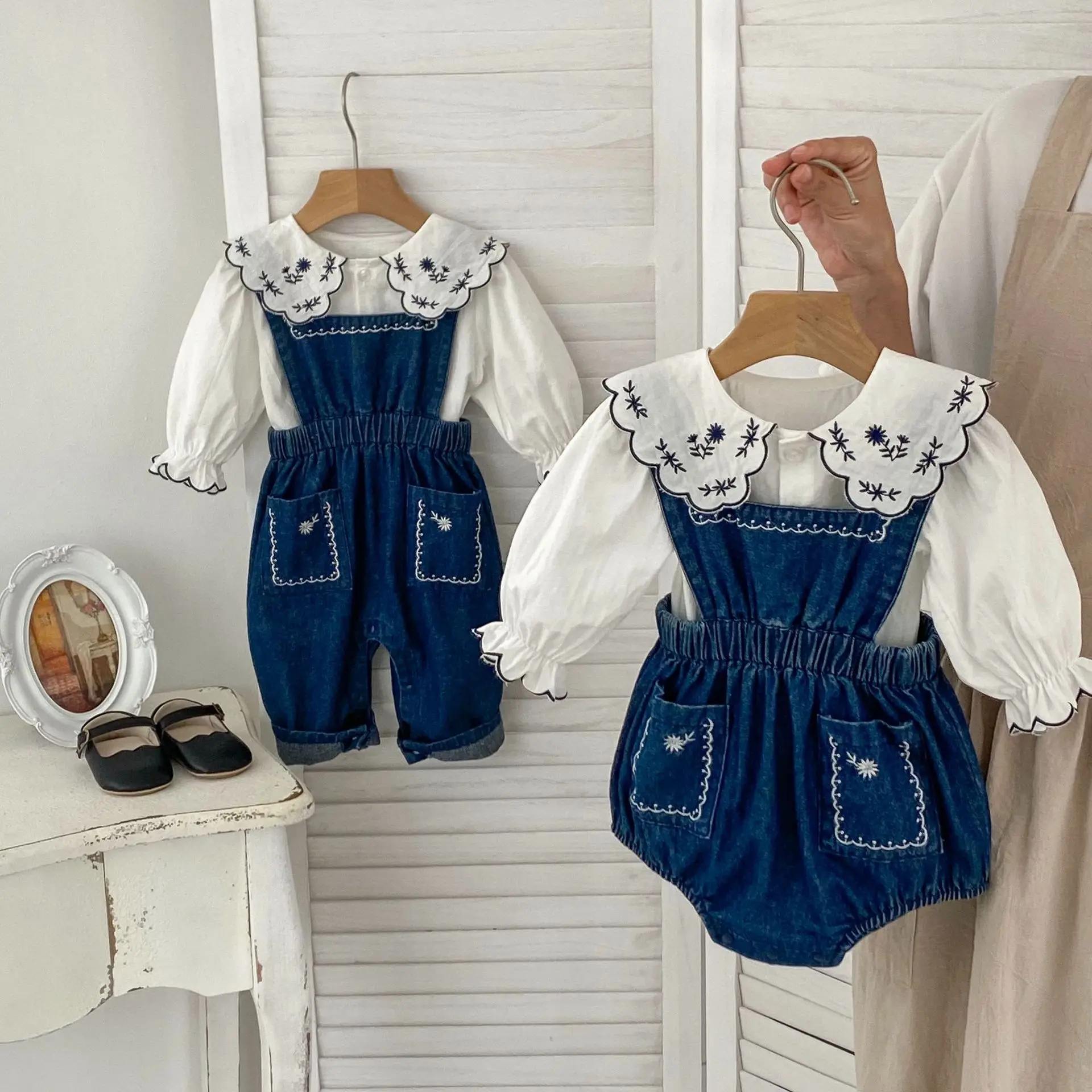 

2024 Spring New Baby Sleeveless Bodysuit Infant Girl Embroidery Denim Overalls Fashion Versatile Toddler Casual Strap Jumpsuit