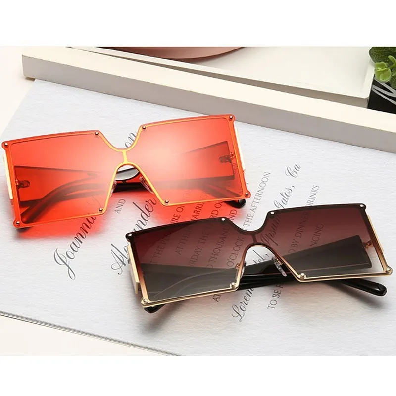 Fashion Oversized Square Frame Sunglasses Unisex Vintage Women Brand Designer Big Sun Glasses Female UV400 Gafa De Sol
Fashion Oversized Square Frame Sunglasses Unisex Vintage Women Brand Designer Big Sun Glasses Female UV400 Gafa De Sol