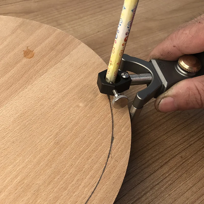 Carpenter's scriber Carpenter's arc straight line double purpose scriber diy tool wire rope European scriber
Carpenter's scriber Carpenter's arc straight line double purpose scriber diy tool wire rope European scriber