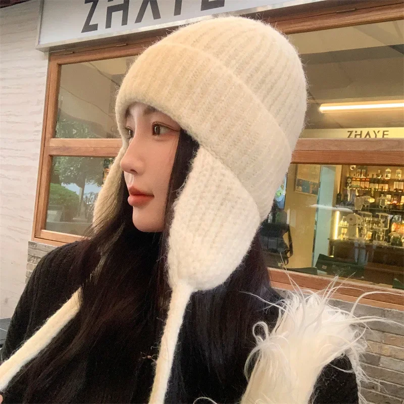 Korean Simple Knitted Hat Women's Winter Thickened Warm Ear Protection Big Head Versatile Solid Color Lace-up Skull Beanie Hats
Korean Simple Knitted Hat Women's Winter Thickened Warm Ear Protection Big Head Versatile Solid Color Lace-up Skull Beanie Hats