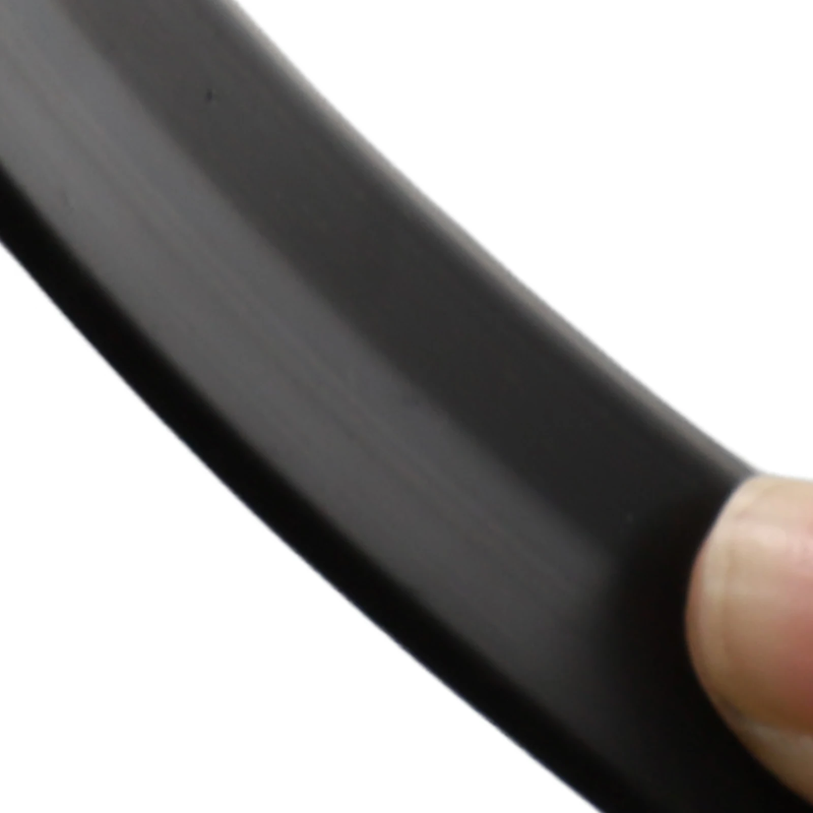 Front Seal Strip Windshield Black Car Moulding Rubber Universal Wind Deflector New Parts Practical Accessories
Front Seal Strip Windshield Black Car Moulding Rubber Universal Wind Deflector New Parts Practical Accessories