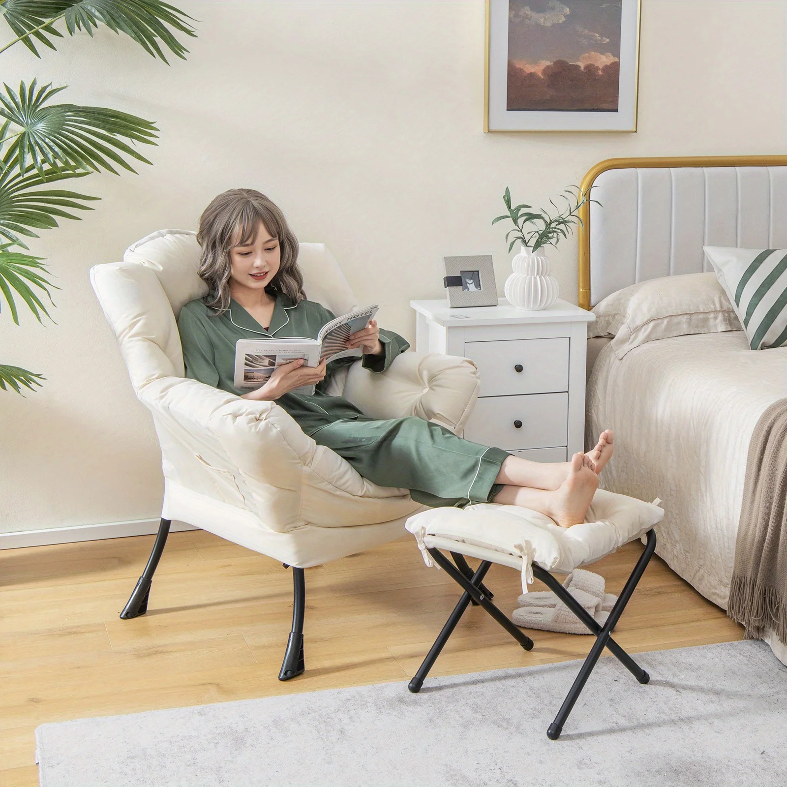 Plush oversized lazy sofa chair with foldable footrest, storage bag, and comfortable seat
Plush oversized lazy sofa chair with foldable footrest, storage bag, and comfortable seat