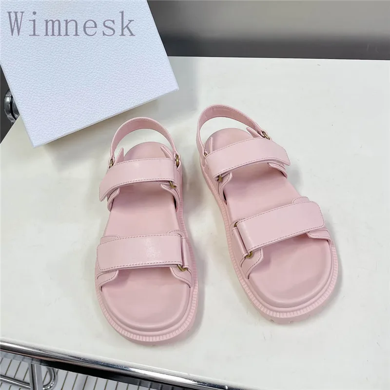 Summer New Open Toe Classic Sandals Round Toe Women Flat Sandals Genuine Leather Thick Bottom Fashion Casual Beach Shoes Woman
Summer New Open Toe Classic Sandals Round Toe Women Flat Sandals Genuine Leather Thick Bottom Fashion Casual Beach Shoes Woman