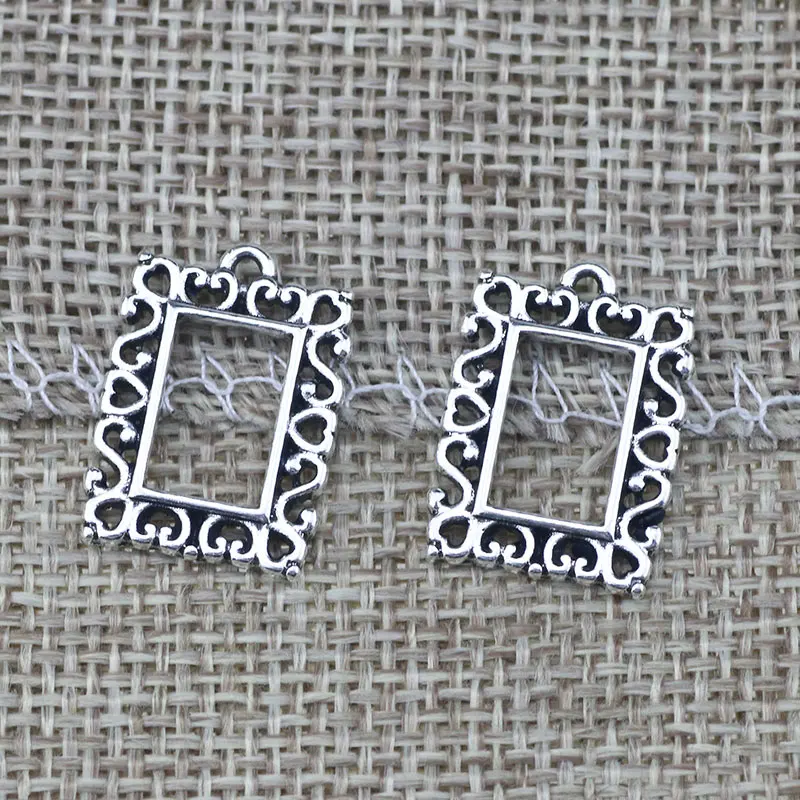 10 PCS/Lot 14.6mm*19.9mm Tibetan Silver Diy Handmade Pattern Photo Frame Charms For Jewelry Making
10 PCS/Lot 14.6mm*19.9mm Tibetan Silver Diy Handmade Pattern Photo Frame Charms For Jewelry Making