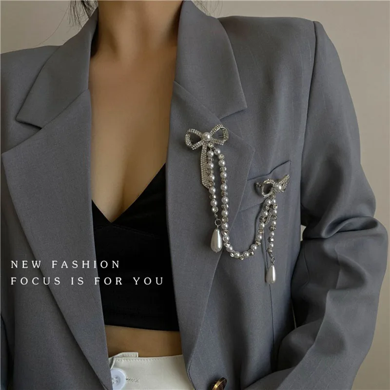 

New Fashion Rhinestone Double Bowknot Pin Brooch Vintage Pearls Tassel Suit Collar Lapel Shirt Brooches High Quality Accessories